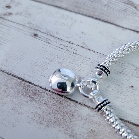 Nine West Stretch Bracelet Silver Tone with Blue Gem - Picture 5 of 9